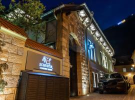 SCHUSTER Boarding House, hotel di Brasov