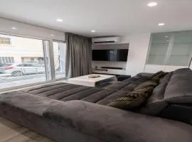 Charming 2 Bedroom House in Iraklio, Greece