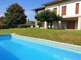VILLA VALESANA - Regarda Travel