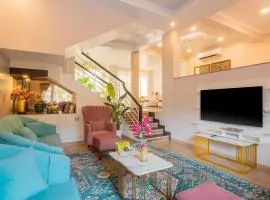 Alaya Stays 3 BHK with Plunge Pool, Kid's Nook & Terrace - Casa Bella Vista