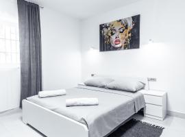 Viesnīca Elegance Split Rooms Splitā