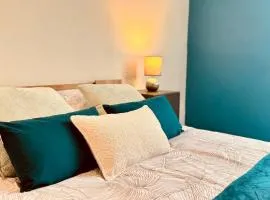 Le Petit Balcon - Proche Gare & Wifi