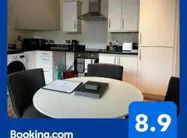 Central Townhouse with Parking