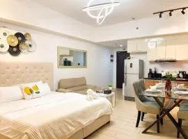 Elegant Venice Condo Mckinley Hill BGC #vlrtc5i