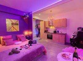 Love Room*Le bridger love* Tantra*Sensuel* Balnéo*, Hotel in Quillan