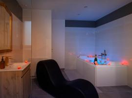 Le bridgerlove Tantra Jacuzzi Unique, khách sạn ở Quillan