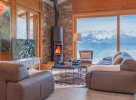 Chalet Nous Deux by Interhome, σαλέ σε Nendaz