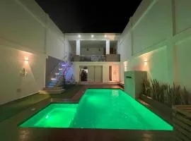Casa Beach - Puerto Malabrigo Piscina Surf Chicama playa ola izquierda más larga del mundo