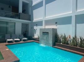 Casa Beach - Puerto Malabrigo Piscina Surf Chicama playa ola izquierda más larga del mundo, khách sạn ở Puerto Chicama