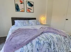 Modern Luxury Condo - Near UF, Shands & Celebration Pointe