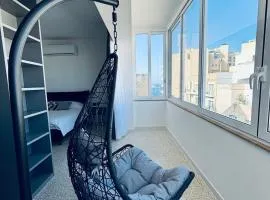 Zero55Rooms 3-bed 3-bath apartment with sea views