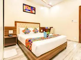 Glitz Hotels New Axis Internatinoal - Nr International Airport Mumbai