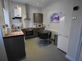 Dwell Living Central 5 Bd, Sleeps 10