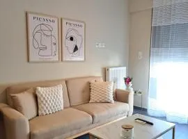 Elegant City Center Apartment