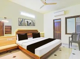Hotel O Royal Season