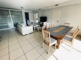 Spacious house with large garden and swimmingpool