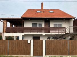 DIÓ Vendégház, hotel in Balatonfenyves