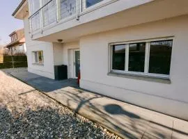 Moderne 65m2 Wohnung mit Garten am Waldrand nähe Basel