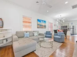 Tide of Your Life is steps to beach and close to attractions