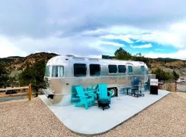 Stargazing from Airstream Landing in East Zion