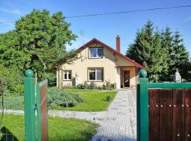 House in Wiejkowo near Szczecin Lagoon, ξενοδοχείο σε Wiejkowo