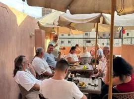 Pyramids Road Guest House cozy rooms and rooftop breakfast with the pyramids view