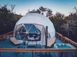 Harmonia Dome Stars Hot tub Wineries Secluded Romantic King Bed