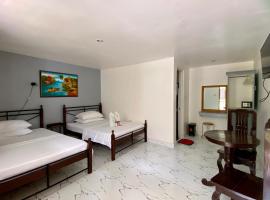 Marion Roos Hotel, pet-friendly hotel in Puerto Galera