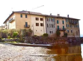 Riva Bianca Castle Holiday Home