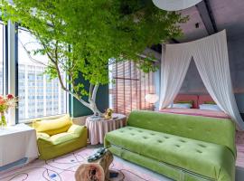 M Panda Tower Boutique Chengdu, хотел в Чънду