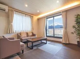 04 Resort Club -凛RIN-