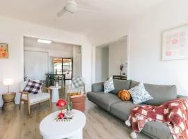 Hobart Riverside Cosy 4BR Stay 10mins to CBD