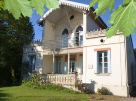 Villa Lea, homestay in Toulouse