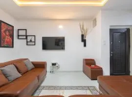 LOUIS Apartment