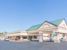 Ramada by Wyndham Grayling Hotel & Conference Center, hotel v destinaci Grayling