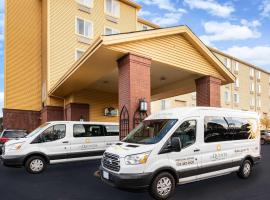 La Quinta by Wyndham Portland Airport، فندق في بورتلاند