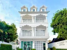 The White House Rachamankha เดอะ ไวท์เฮ้าส์ ราชมรรคา