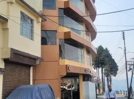 HOTEL RUDRA BHAWAN, 6 Minutes to Mall Rd