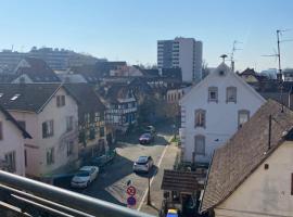 La Résidence St Arnould, À 10 min du centre de Strasbourg, hotel em Schiltigheim