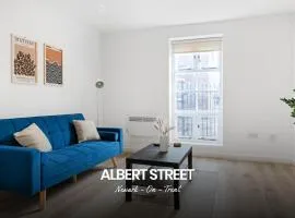 Spacious 1-bed Apartment in Newark on-Trent by Renzo, Central Location, Free Parking!