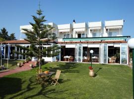 Evoikos beach & resort, hotel with parking in Livanátai