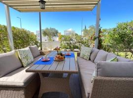 Casa Roxana, Hotel in Porches