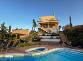 Villa Nosredna 5 Bedroom & Pool LES01 – hotel w mieście Ayamonte