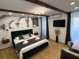 Palace Luxury Room