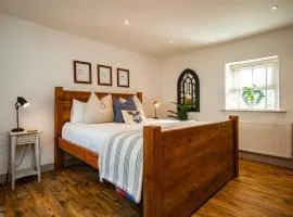 Cosy Farm Conversion In The Heart Of Pembrokeshire