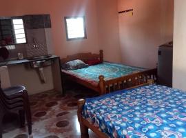 Sri Krishna beach side hotel and restaurant, hotel in Hangārkatta