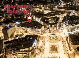 Ira's Square 2 Bedroom Apartment Free Parking