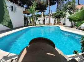 Villa andaluza relax y playa en entorno tranquilo