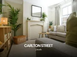 Inviting 2 Bedroom Home in Lincoln by Renzo, Close to Lincoln Cathedral!