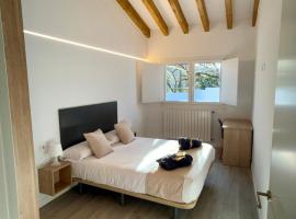 Apartamentos el puente, hotel adaptado en La Abadilla